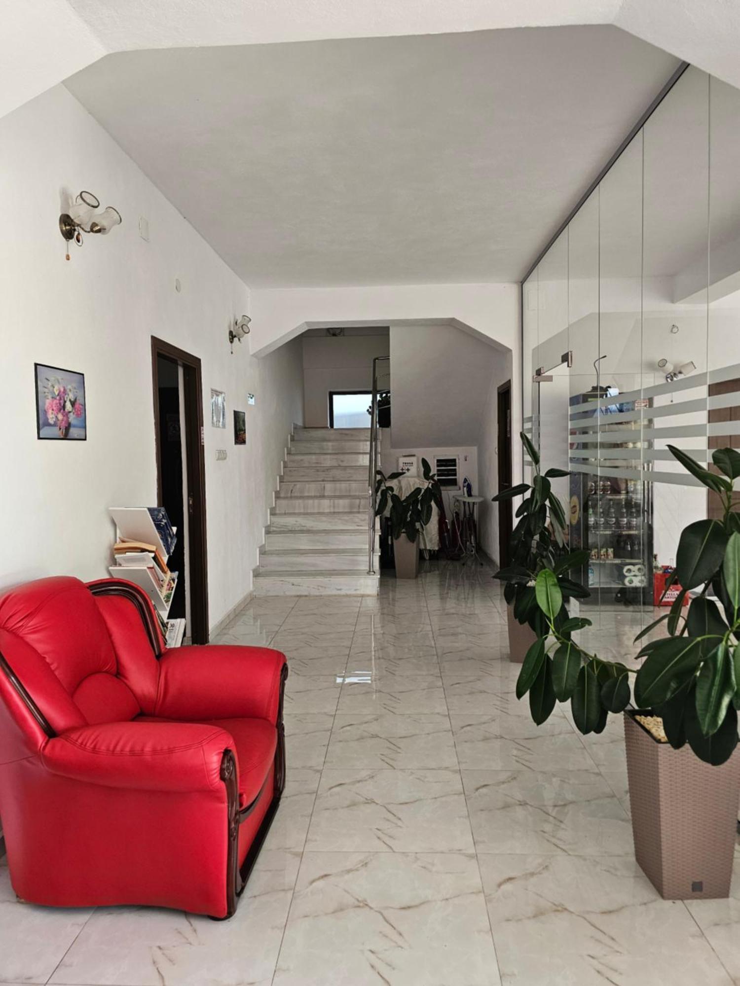 Pensiunea Esential Ocnele Mari Buitenkant foto